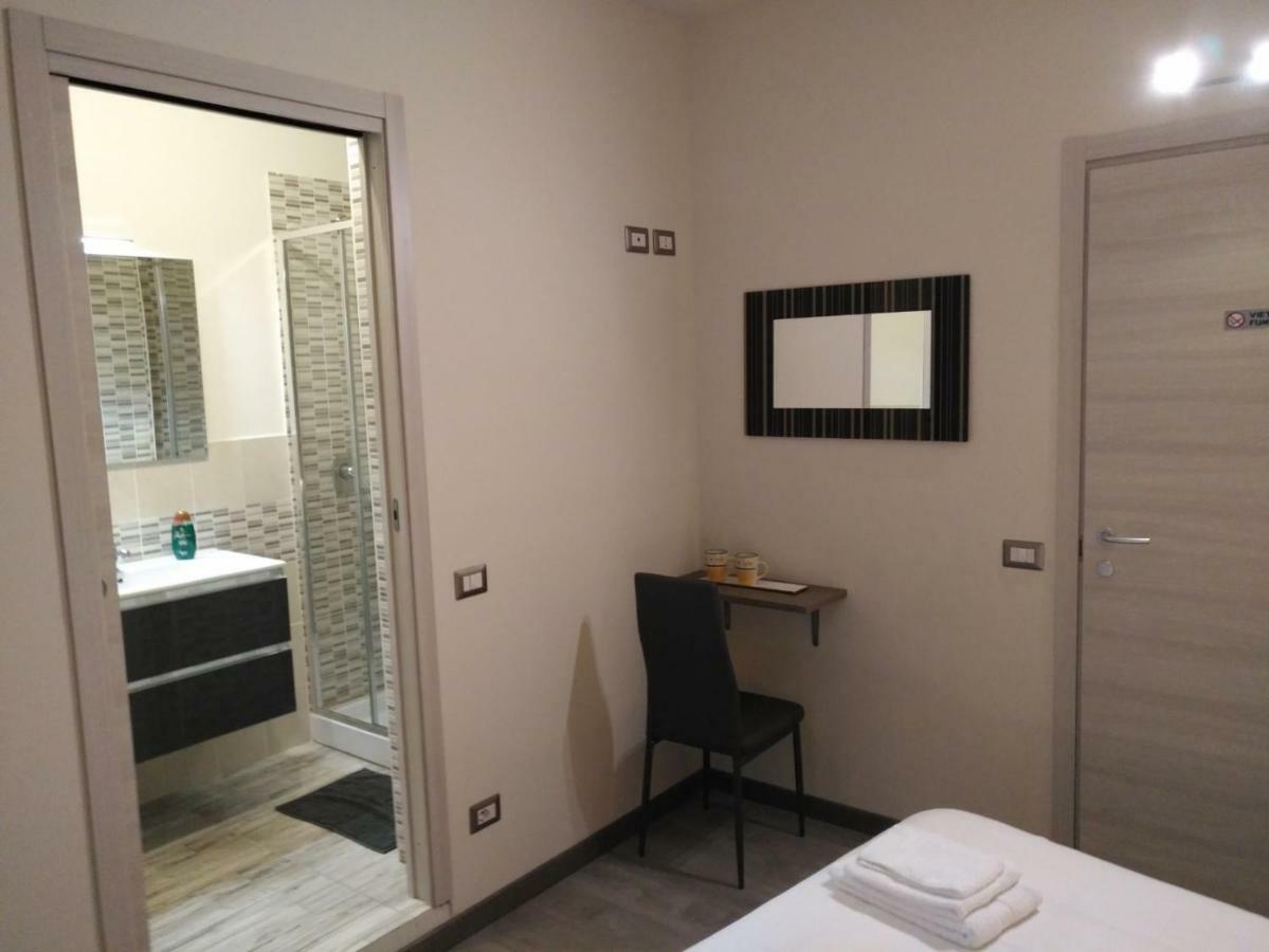 Hotel Sogni D'Arte Romagnano Sesia Exterior foto